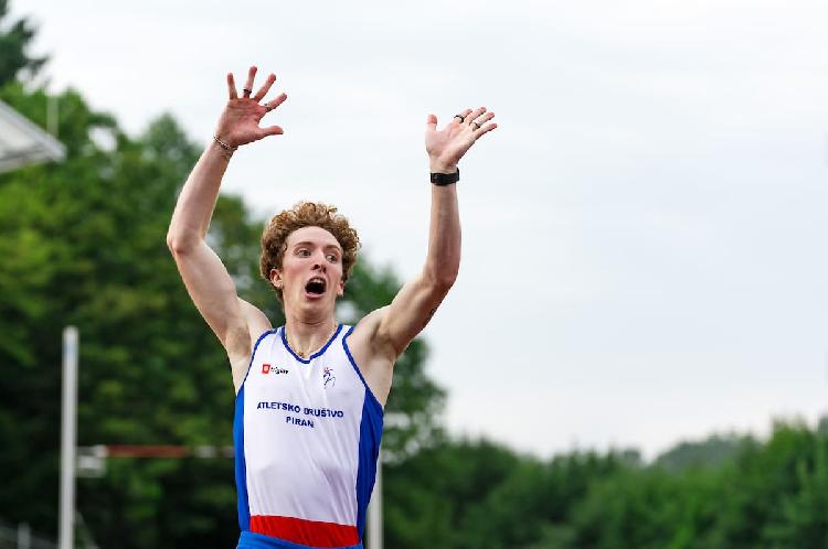 61784470027Atletika_Novo_Mesto_0007_260701_MKV-Peter Kastelic AZS7.jpg-atletskimiting-nm.si